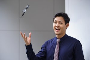 老花雷射效果可以維持多久？
